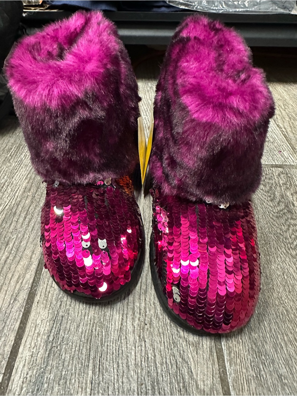 Dearfoams Womens Sequin Ankle Bootie Slippers Sequins change from Purple to silv